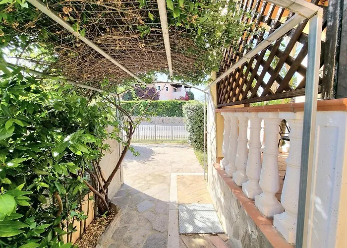 Luminosa A Vicino Al Mare Tatil Evi