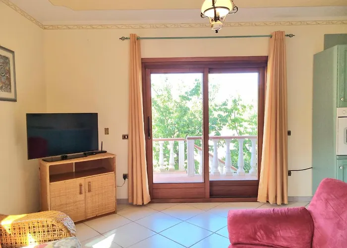 Luminosa A Vicino Al Mare Tatil Evi